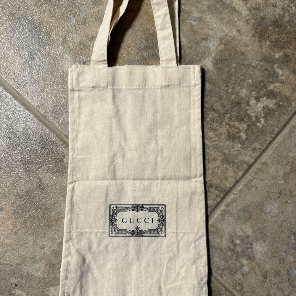 Gucci Beige Canvas Tote with Logo